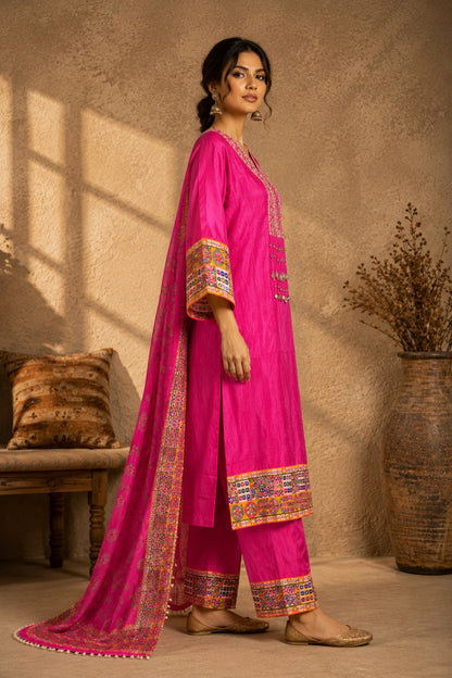 Fusia Mirror-Work Kurta Set
