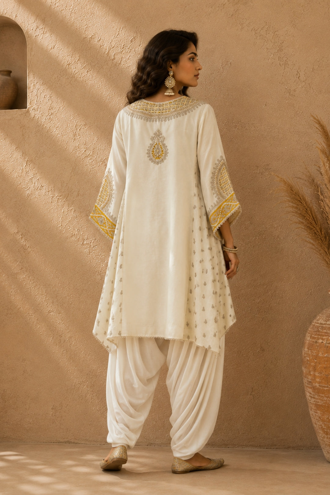 Ivory Kashmiri Tilla Kurta Set